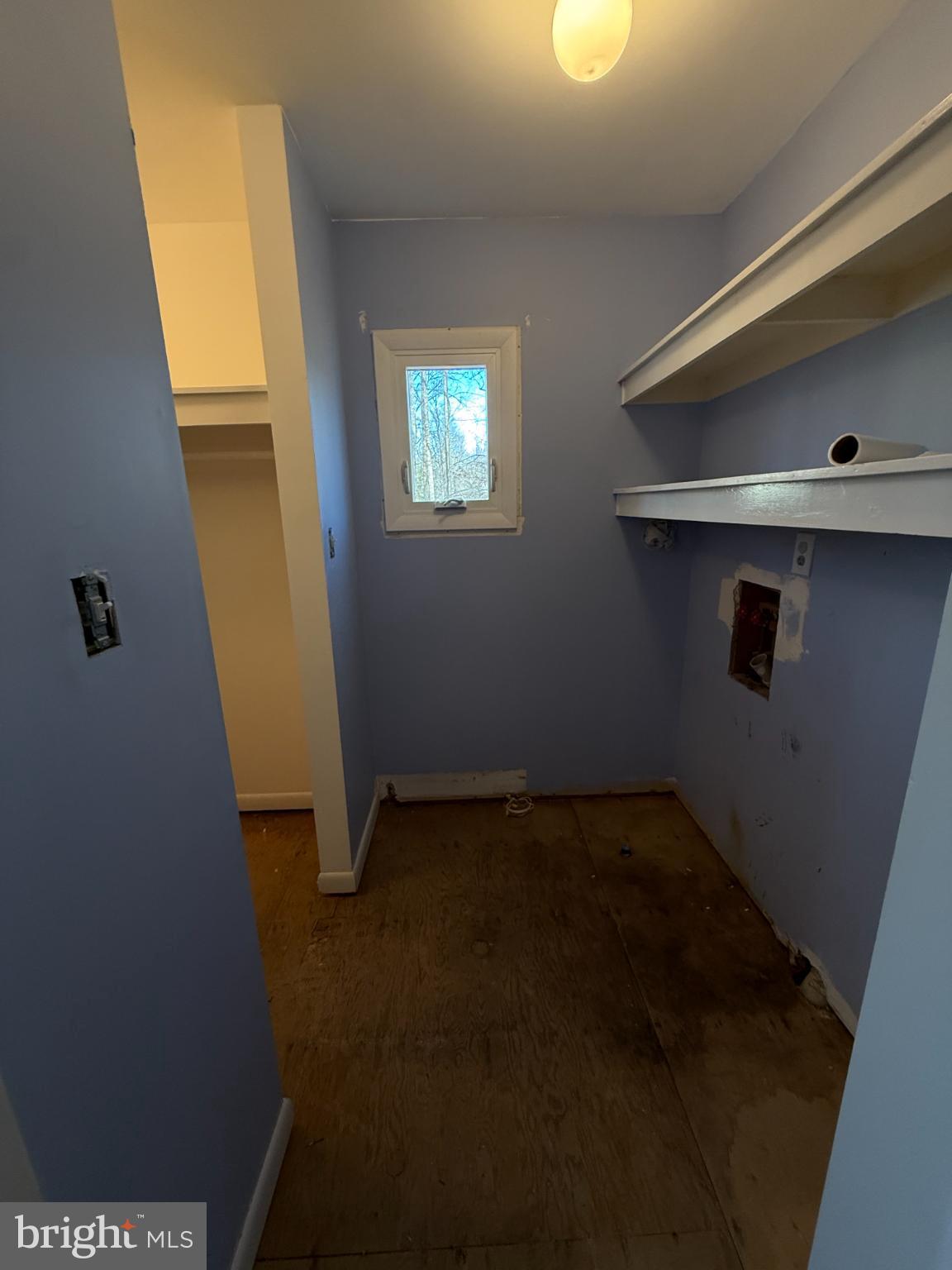 13528 John Kline Road Smithsburg, MD 21783 - Photo 16 of 21 Walk-in closet - laundry area - Primary Bedroom.