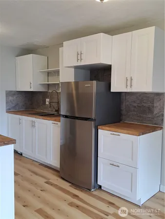 $1,700 | 231 South Lafayette Avenue, Bremerton, WA 98312