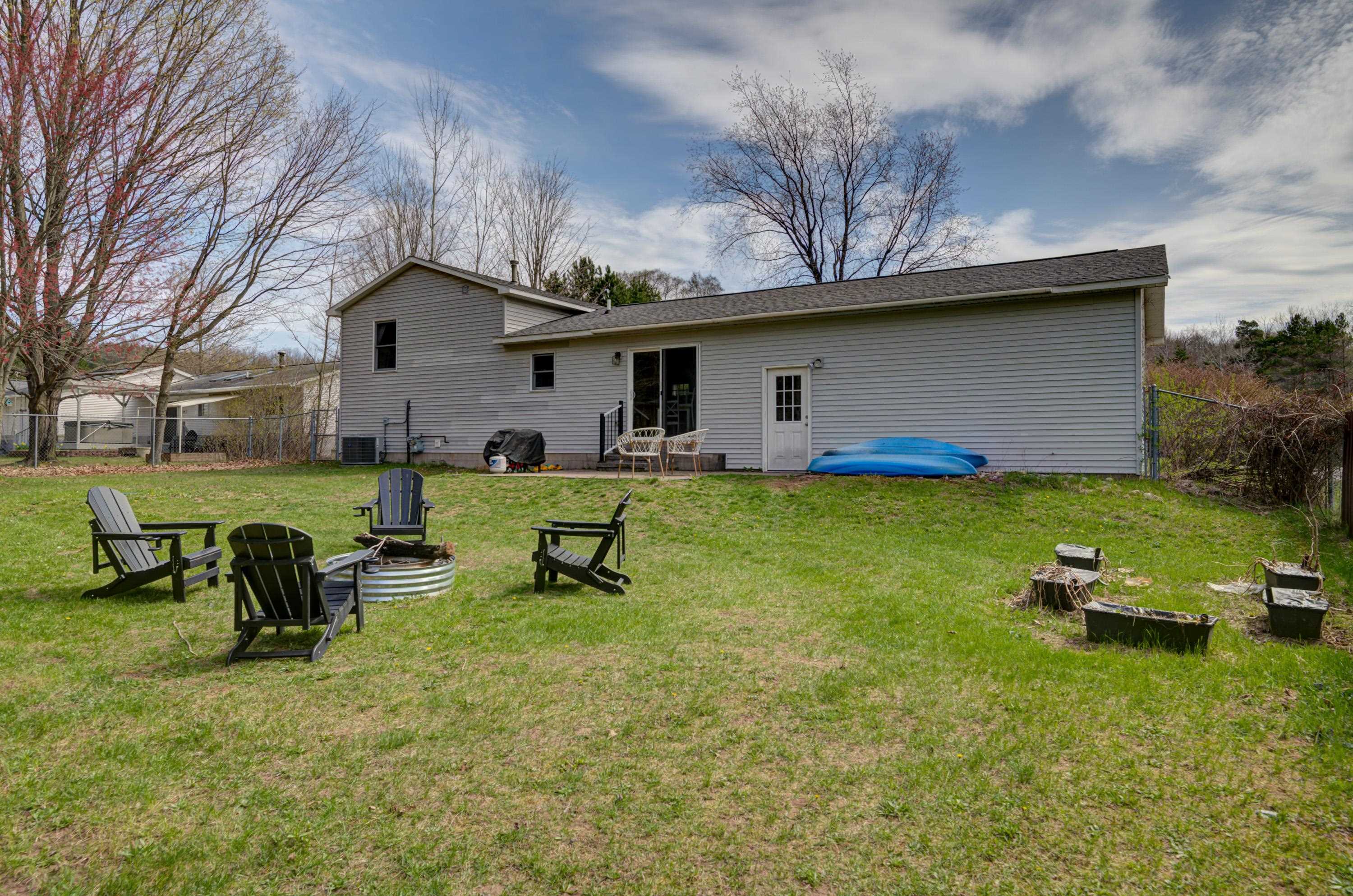 2575 Reily Court Traverse City, MI 49685 - Photo 13 of 42