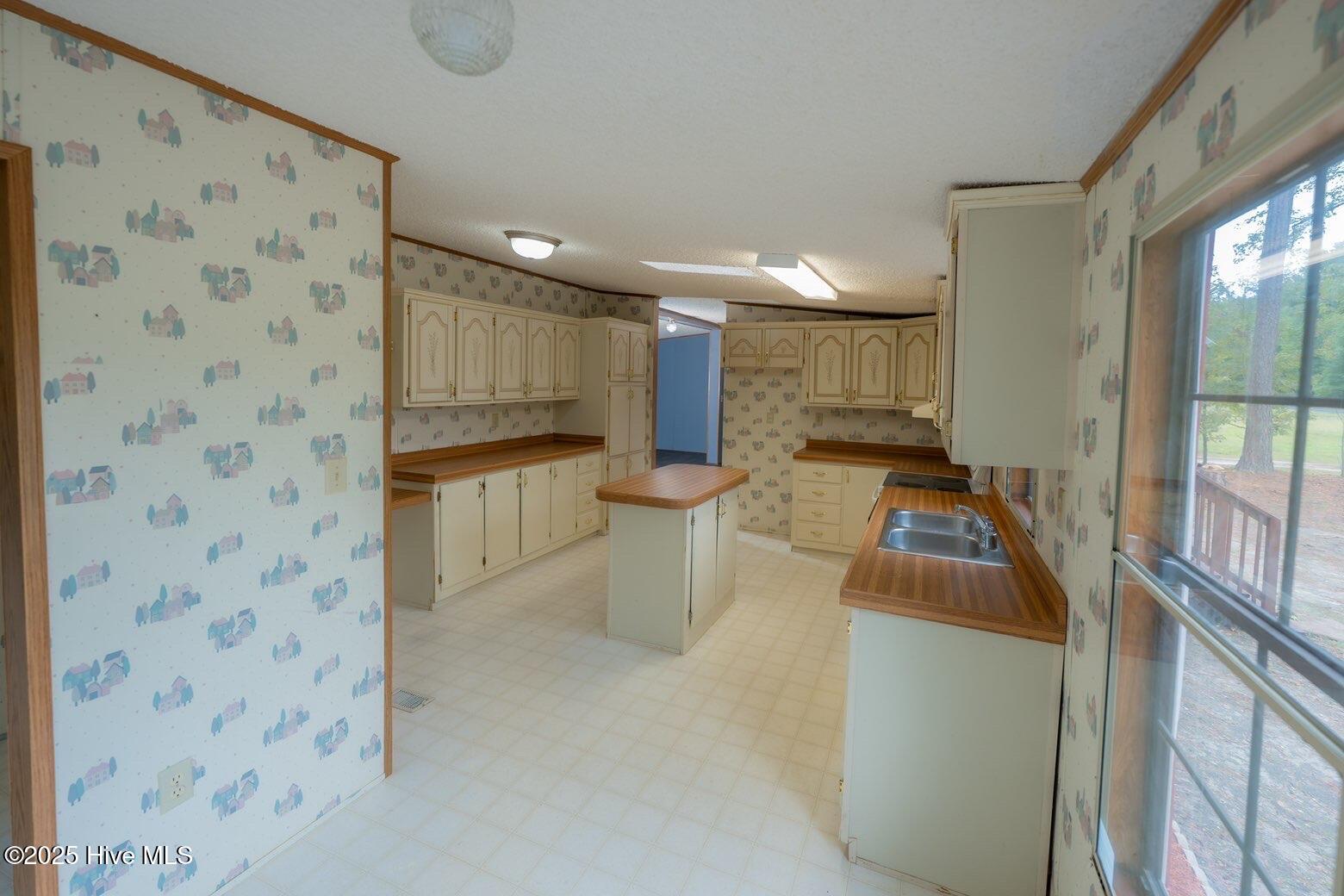 270 Duck Creek Road Washington, NC 27889 - Photo 11 of 24 010 Kitchen View2