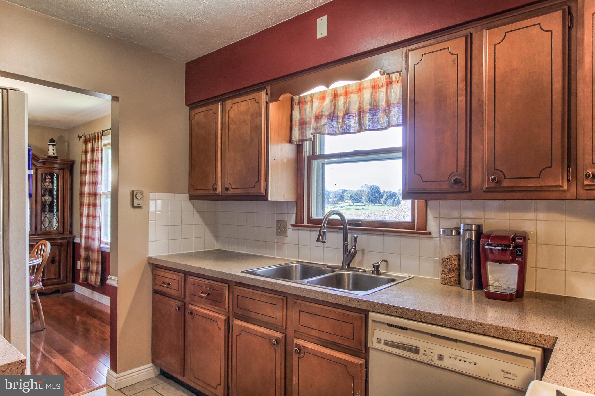 756 Burnt House Road Carlisle, PA 17015 - Photo 8 of 50 Gallery Image 8