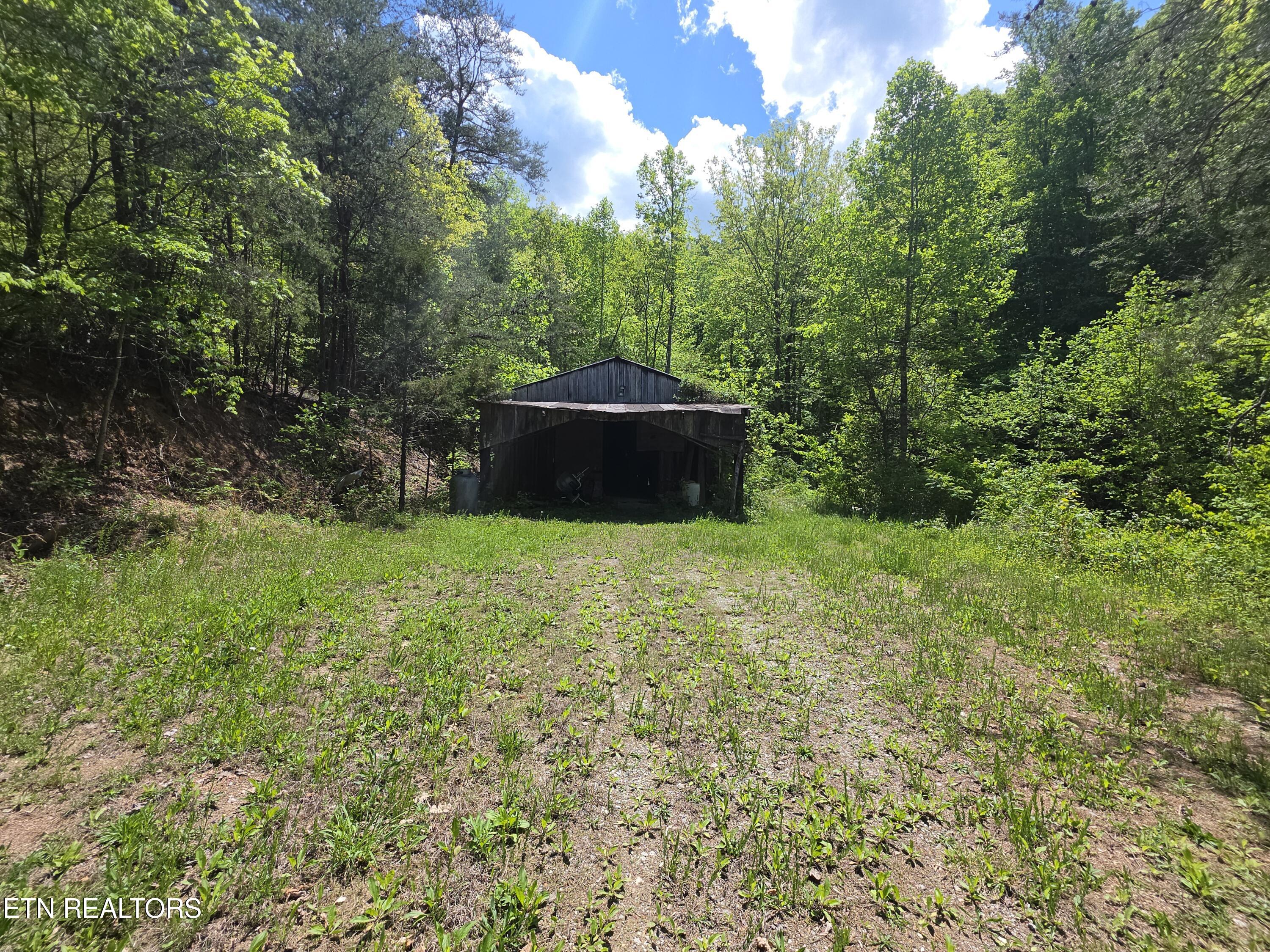 1220 Raven Hill Road Tazewell, TN 37879 - Photo 14 of 40 20260423_131937