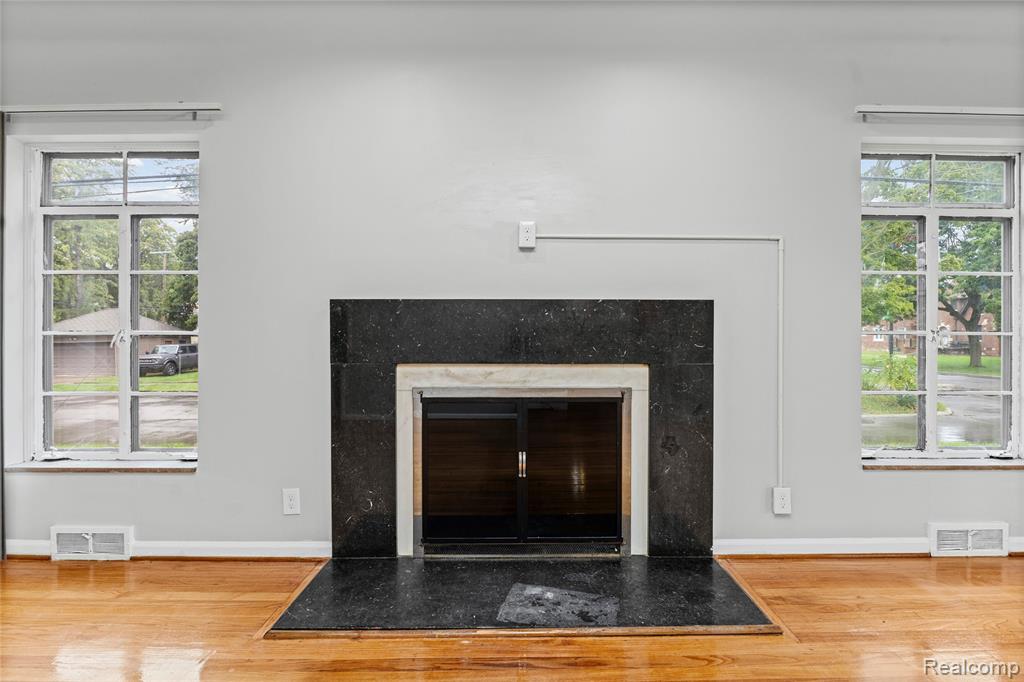 15515 Ashton Road Detroit, MI 48223 - Photo 7 of 52 Gallery Image 7