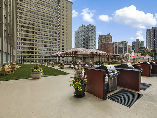 655 West Irving Park Road, Unit 317 Chicago, IL 60613 - Photo 16 of 19