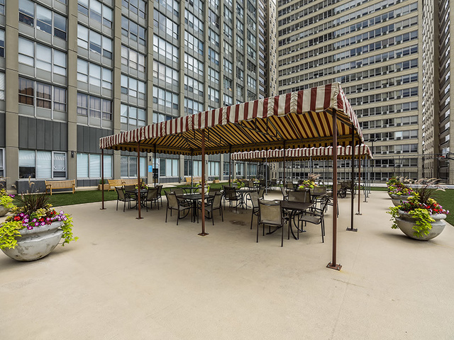 655 West Irving Park Road, Unit 317 Chicago, IL 60613 - Photo 17 of 19