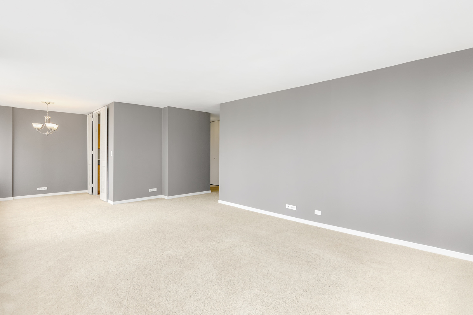 655 West Irving Park Road, Unit 317 Chicago, IL 60613 - Photo 3 of 19