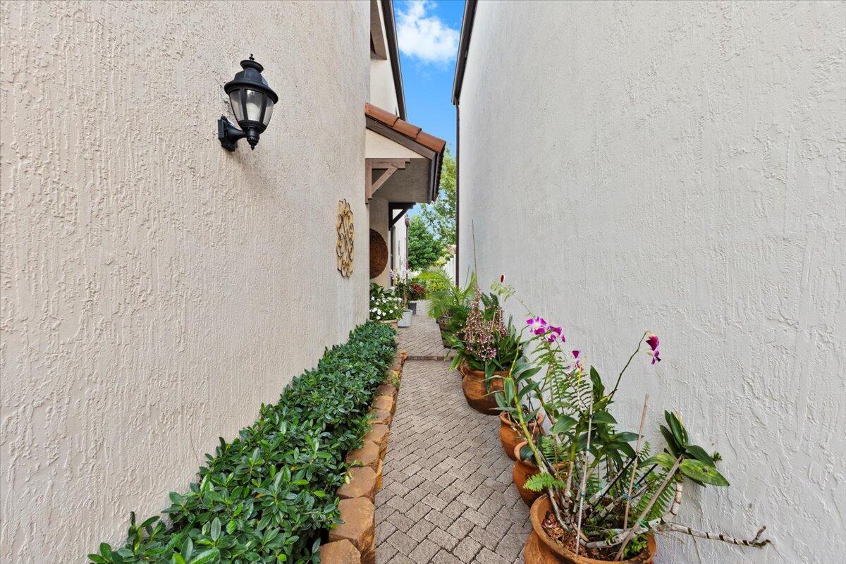 3008 Hoptree Way Riviera Beach, FL 33410 - Photo 3 of 46 05-424A6864 (1)