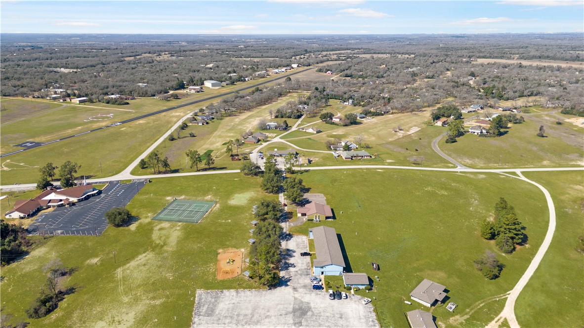 4 Lakeview Circle Hilltop Lakes, TX 77871 - Photo 19 of 20 an aerial view of a pool