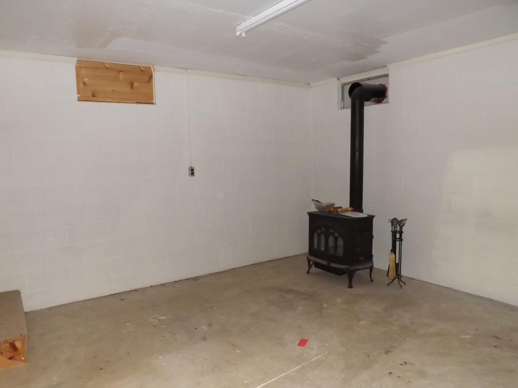 348 Ault Road Spring City, TN 37381 - Photo 20 of 37 Ault Rd (9)