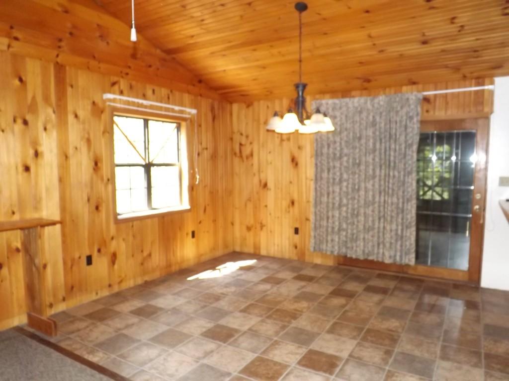 348 Ault Road Spring City, TN 37381 - Photo 3 of 37 Ault Rd (31)