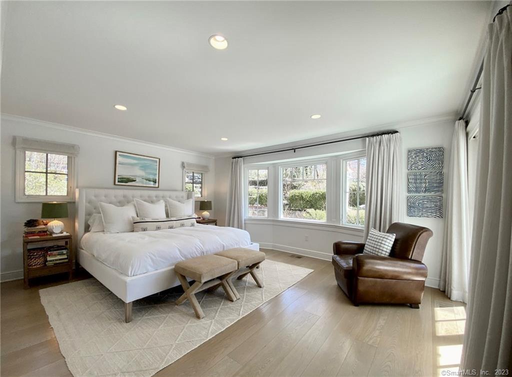 7 Whaling Road Darien, CT 06820 - Photo 13 of 34 Primary Suite