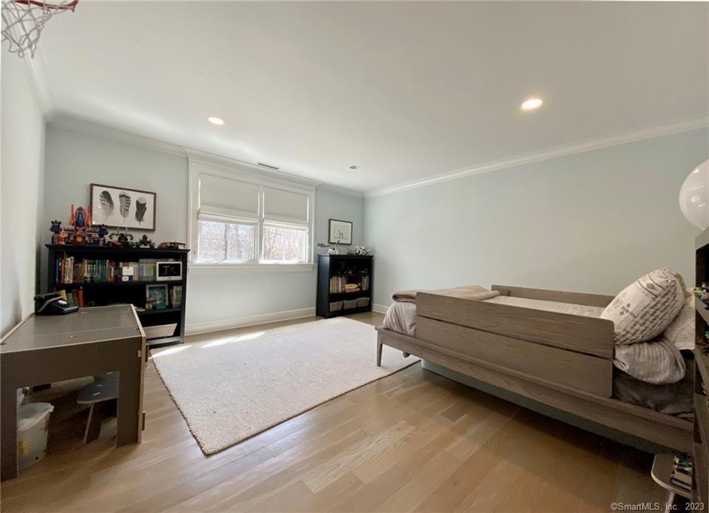 7 Whaling Road Darien, CT 06820 - Photo 22 of 34 Bedroom 5