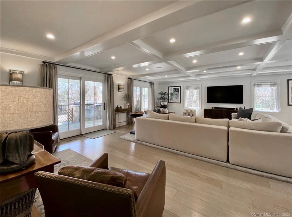 7 Whaling Road Darien, CT 06820 - Photo 10 of 34 Family Room