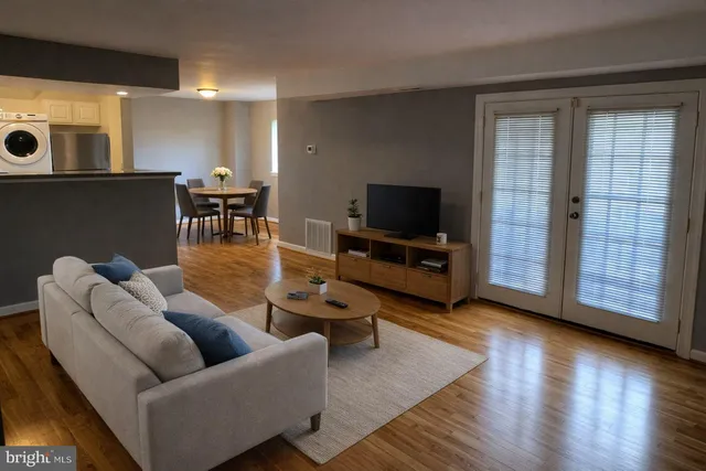 $175,000 | 2506 Markham Lane, Unit 6, Landover, MD 20785