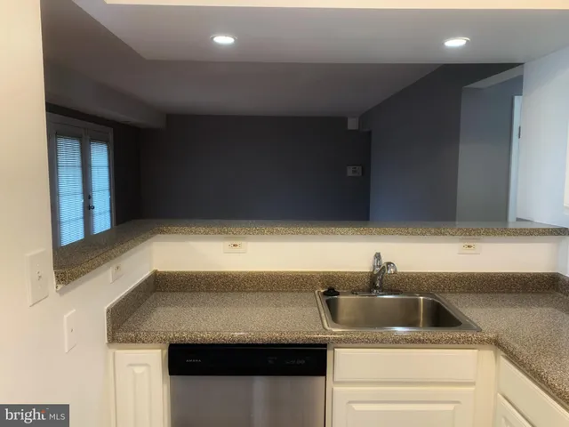 $175,000 | 2506 Markham Lane, Unit 6, Landover, MD 20785