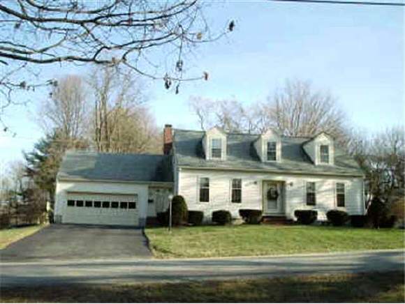 9 Wheelwright Avenue Exeter, NH 03833 - Photo 1 of 9