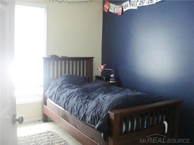 430 Tanglewood Drive Rochester Hills, MI 48309 - Photo 8 of 10