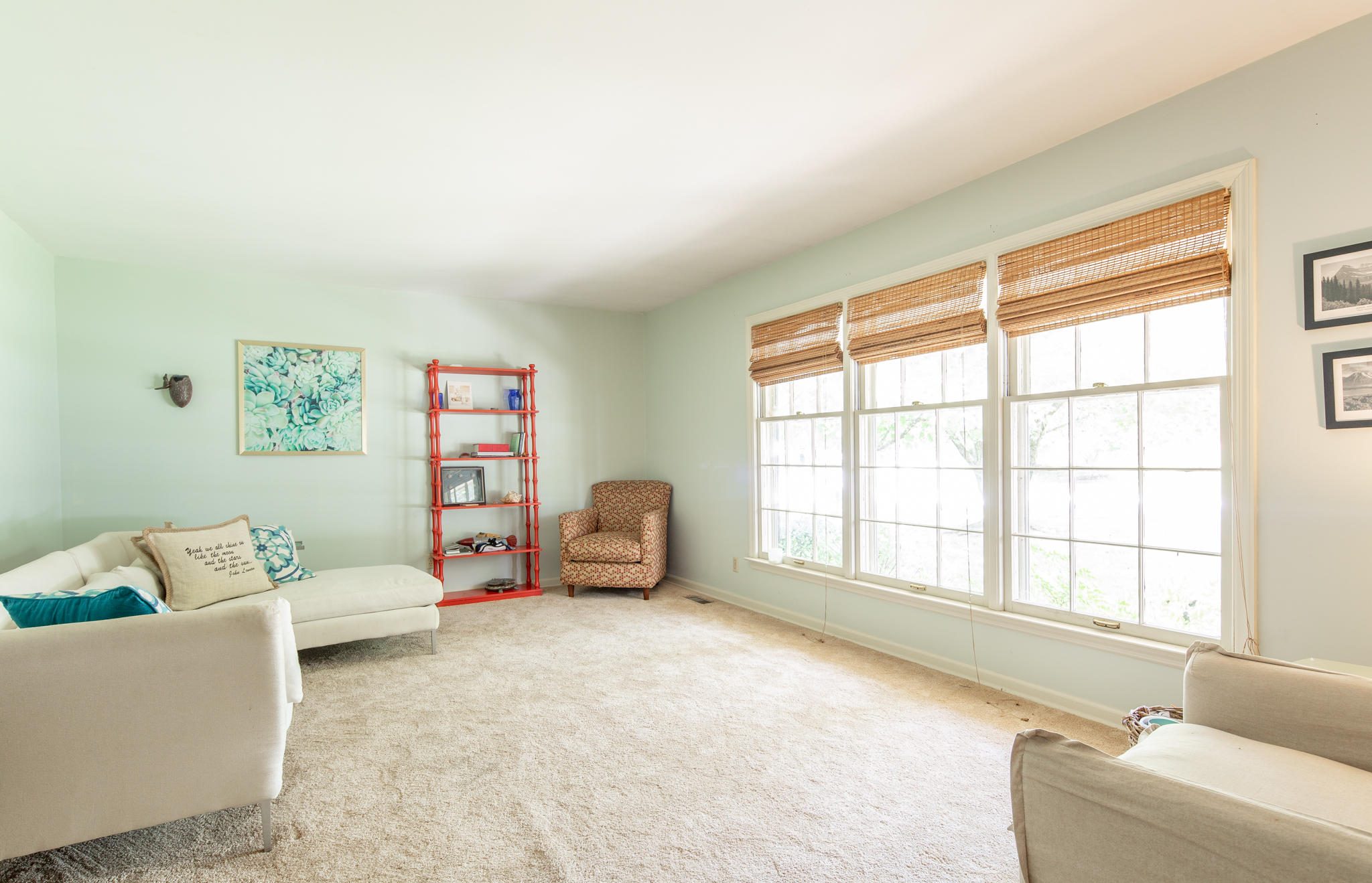 144 Baltusrol Road Hixson, TN 37343 - Photo 6 of 28 Living Room