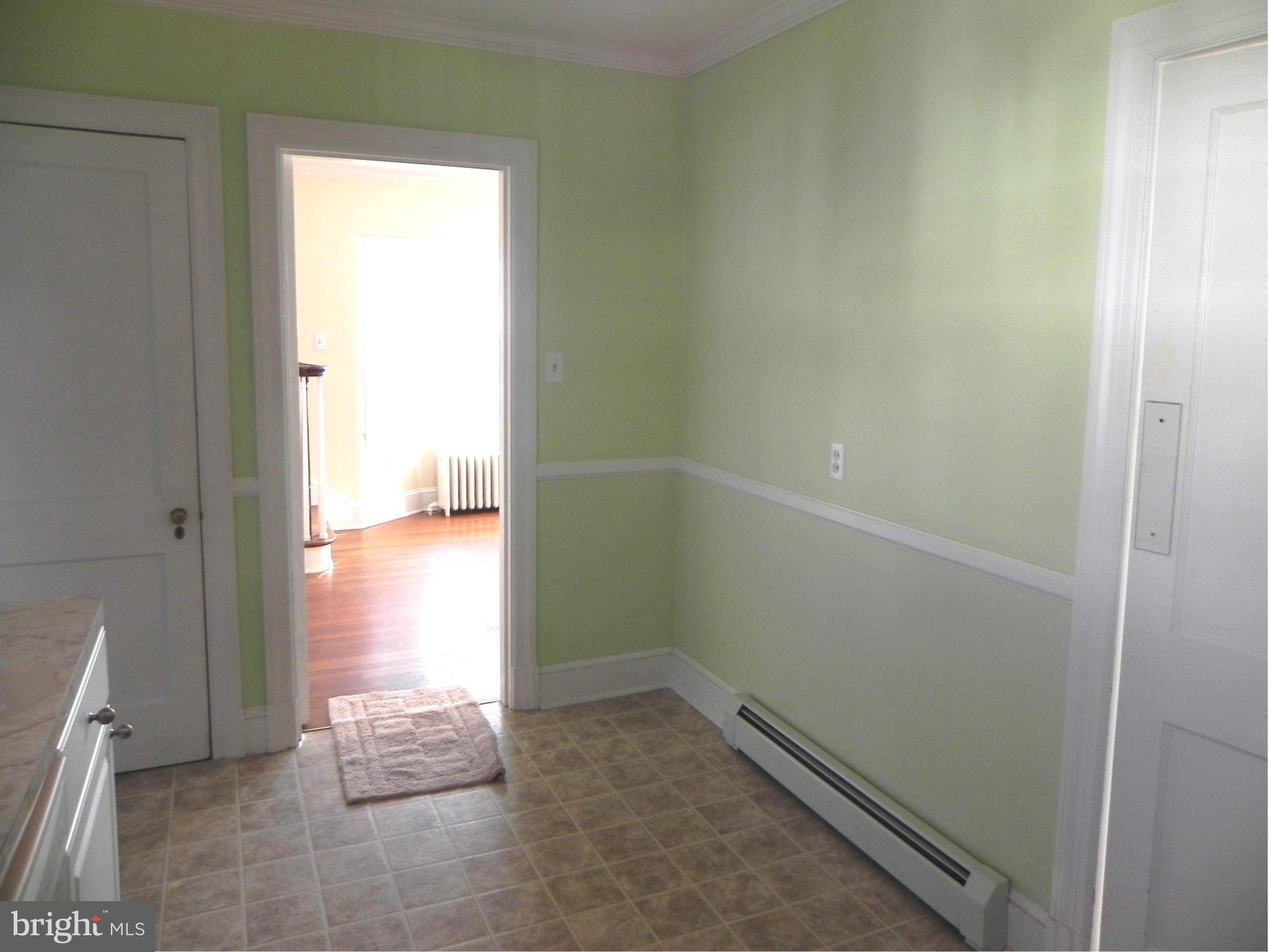 306 Bellview Avenue Winchester, VA 22601 - Photo 9 of 21 Kitchen
