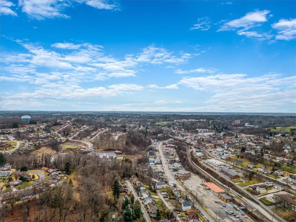 203 Green Court Pittsburgh, PA 15234 - Photo 34 of 38 an aerial view of a city