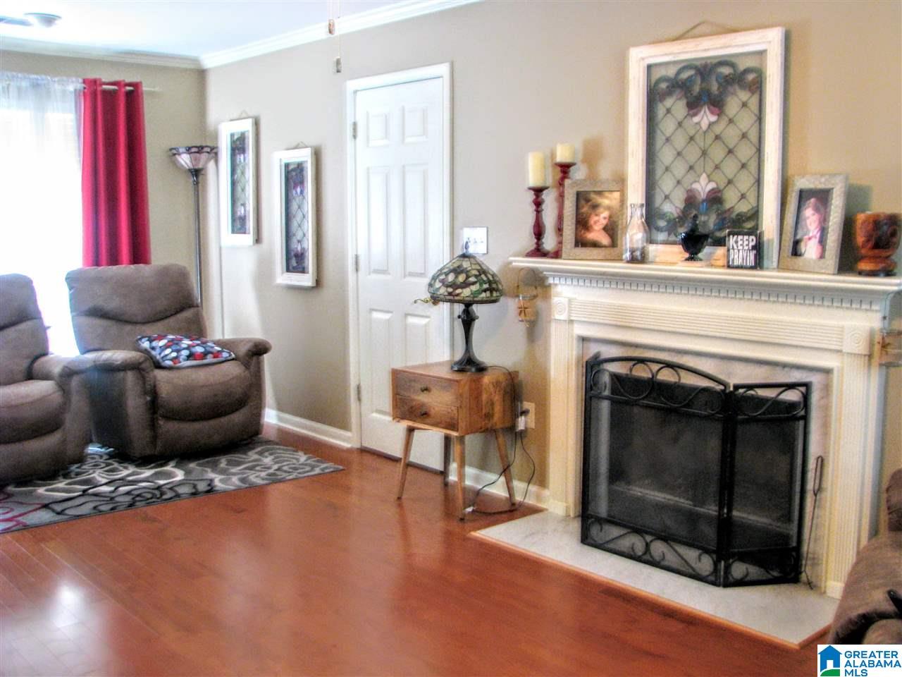 201 Park Place Way Alabaster, AL 35007 - Photo 2 of 15