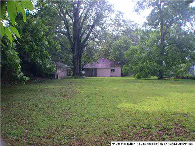 2044 Elissalde Street Baton Rouge, LA 70808 - Photo 3 of 4 Gallery Image 3