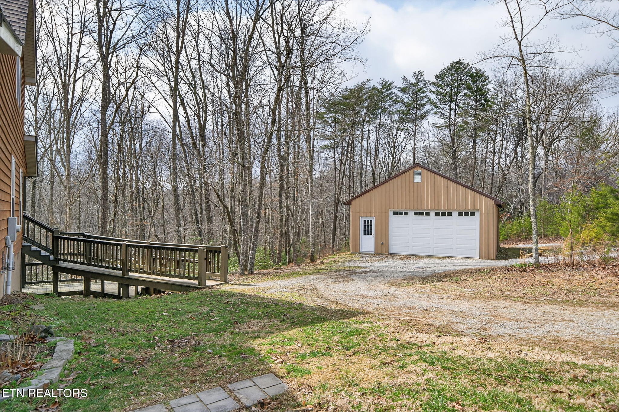 331 East Cove Road Monterey, TN 38574 - Photo 4 of 55 Gallery Image 4