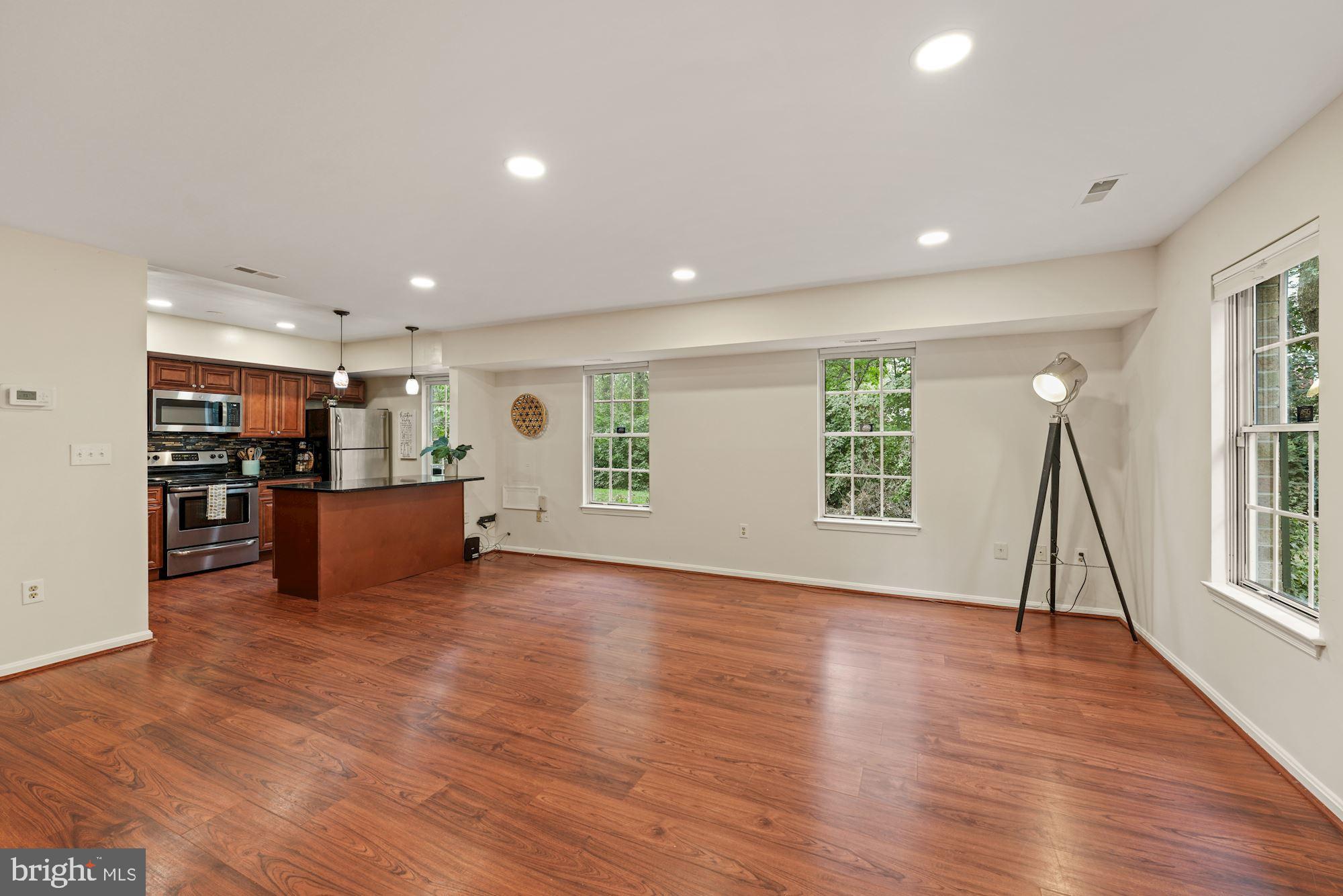 2032 Flowering Tree Terrace Silver Spring, MD 20902 - Photo 4 of 26 Gallery Image 4