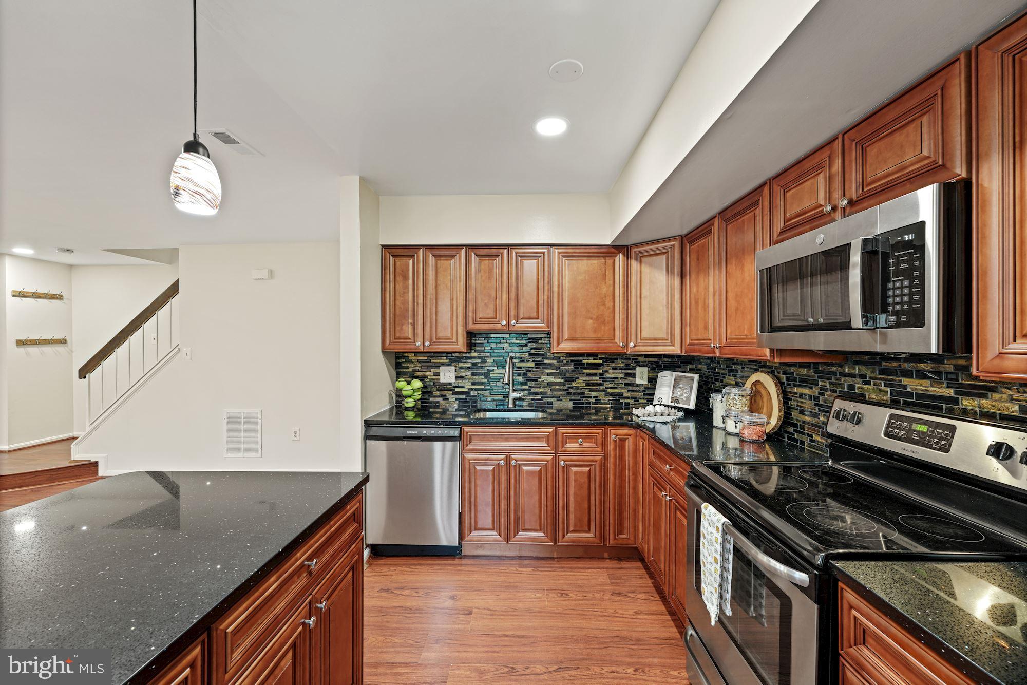 2032 Flowering Tree Terrace Silver Spring, MD 20902 - Photo 10 of 26 Gallery Image 10