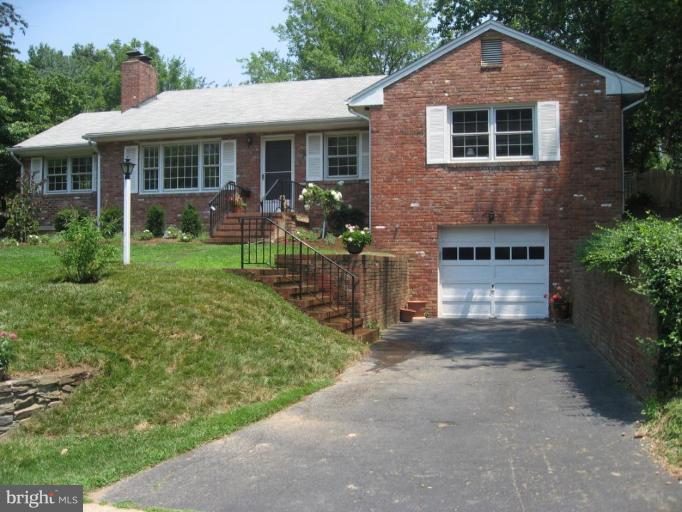 3937 Chesterbrook Road Arlington, VA 22207 - Photo 1 of 24 Exterior (Main)