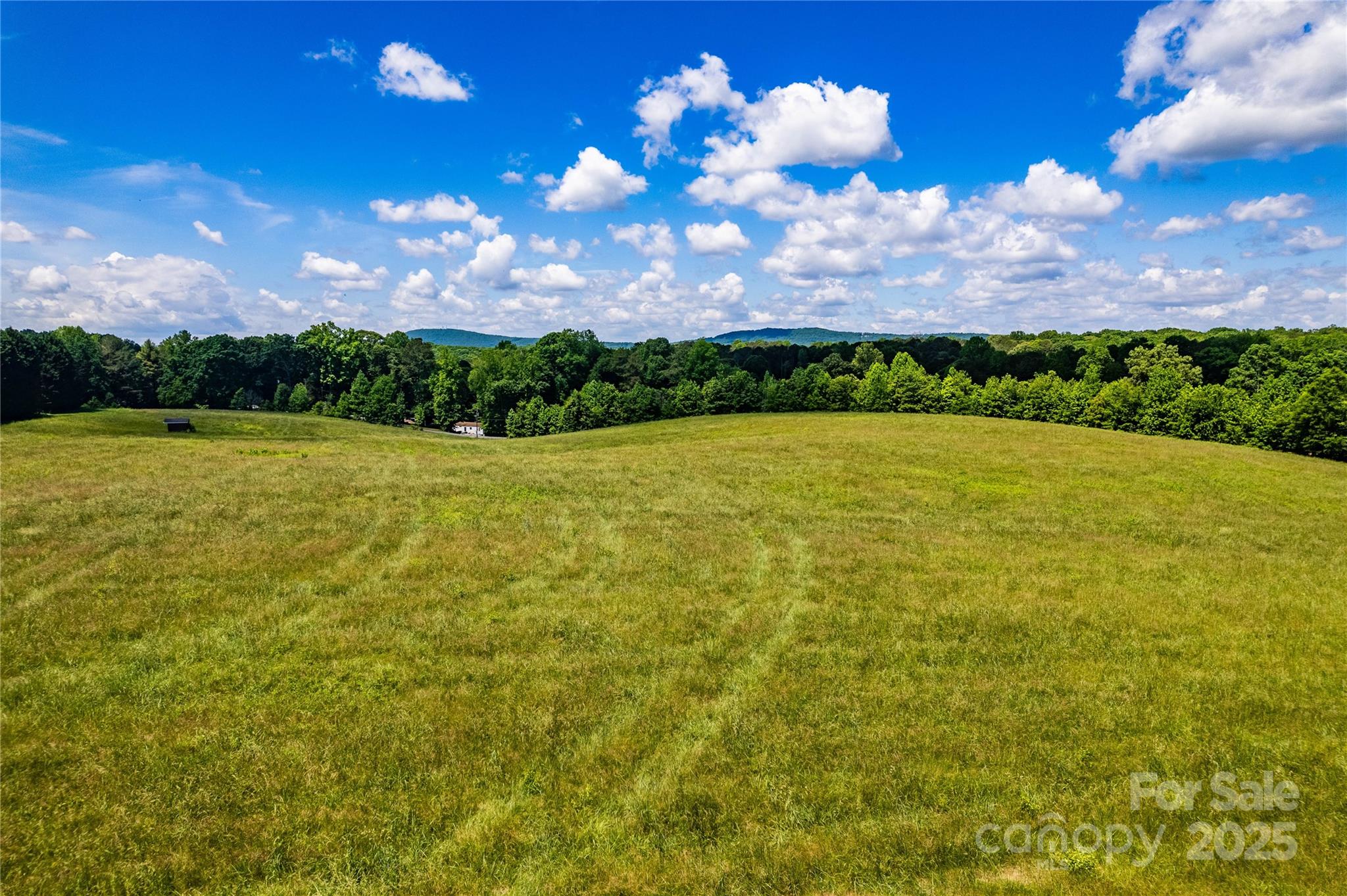 0 Vinewood Road Sherrills Ford, NC 28673 - Photo 5 of 14 a view of an ocean and a mountain
