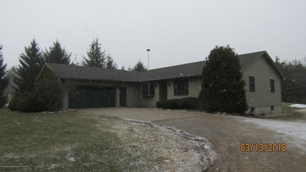 770 North Ainger Road Charlotte, MI 48813 - Photo 2 of 5 1847030-1.JPG