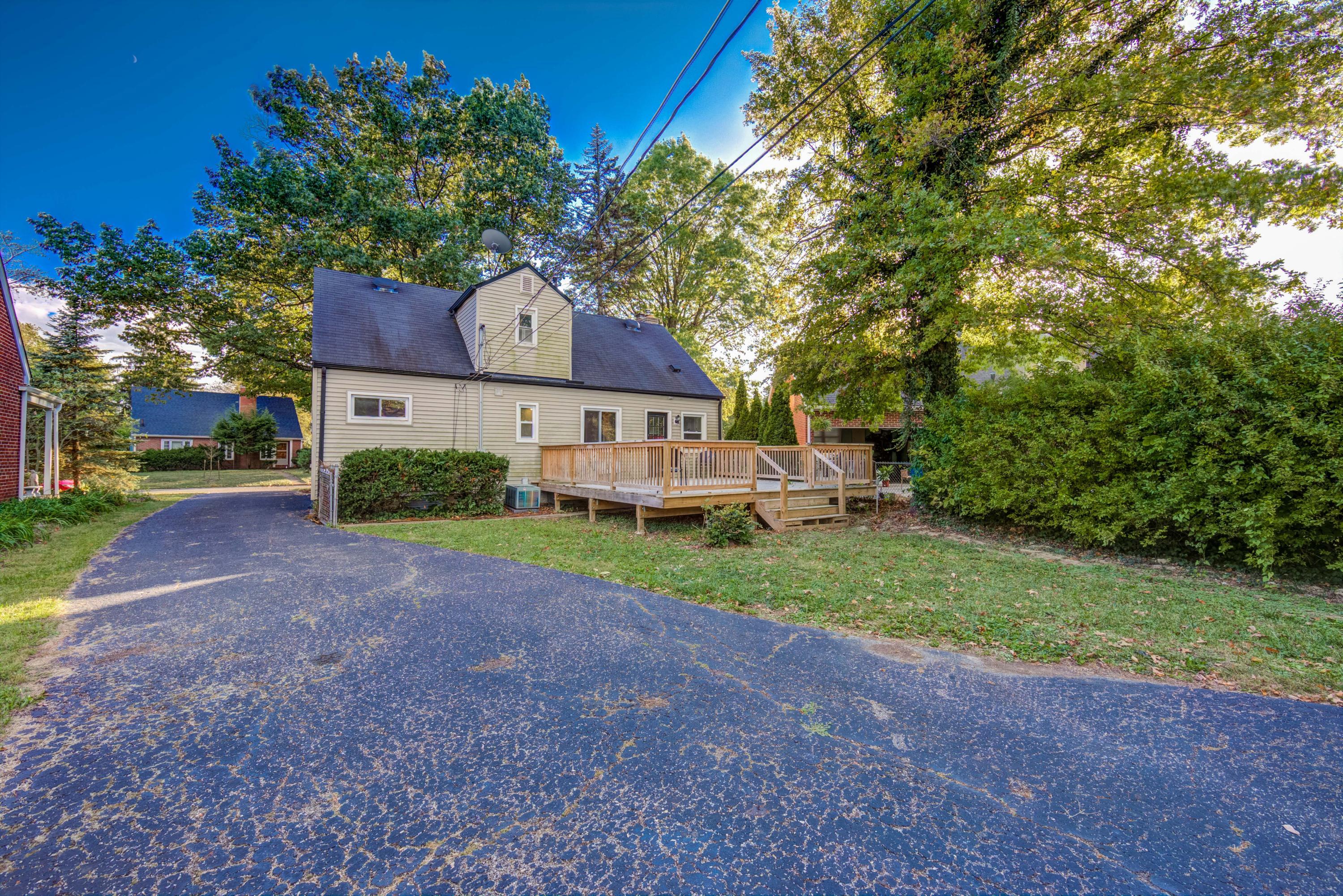2596 Wellesley Road Columbus, OH 43209 - Photo 22 of 23 Gallery Image 22