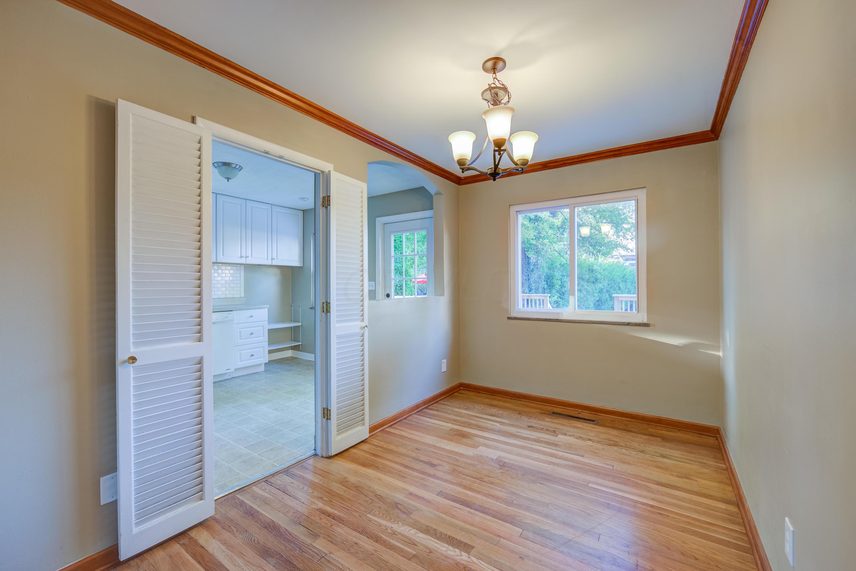 2596 Wellesley Road Columbus, OH 43209 - Photo 6 of 23 Gallery Image 6