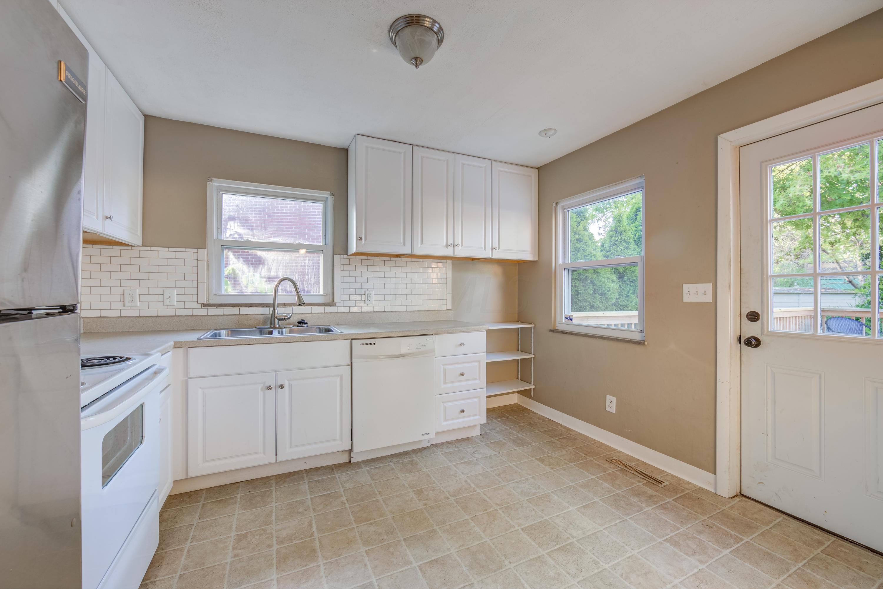 2596 Wellesley Road Columbus, OH 43209 - Photo 8 of 23 Gallery Image 8