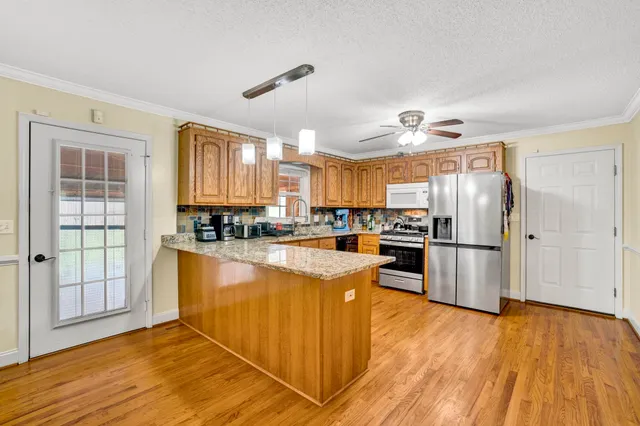 $500,000 | 136 Amberwood Drive, Anderson, SC 29621