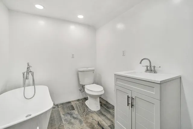 $500,000 | 136 Amberwood Drive, Anderson, SC 29621