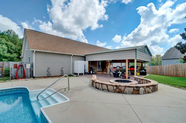 $500,000 | 136 Amberwood Drive, Anderson, SC 29621