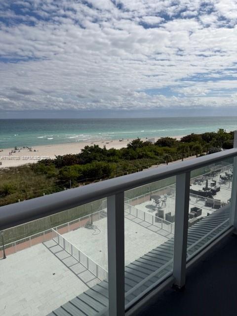 5601 Collins Avenue, Unit 607 Miami Beach, FL 33140 - Photo 4 of 22