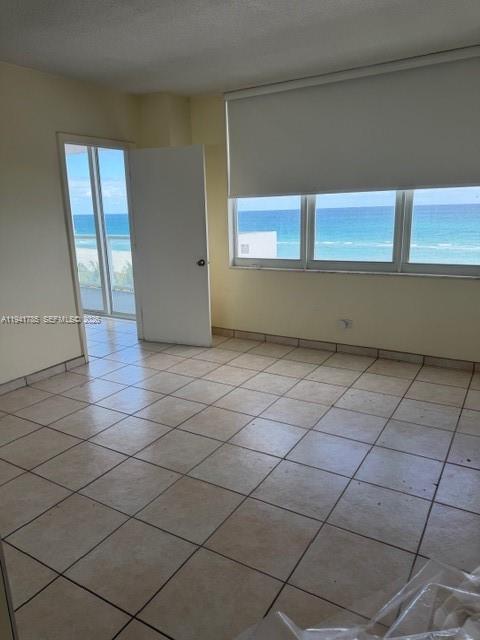 5601 Collins Avenue, Unit 607 Miami Beach, FL 33140 - Photo 7 of 22 a view of an empty room