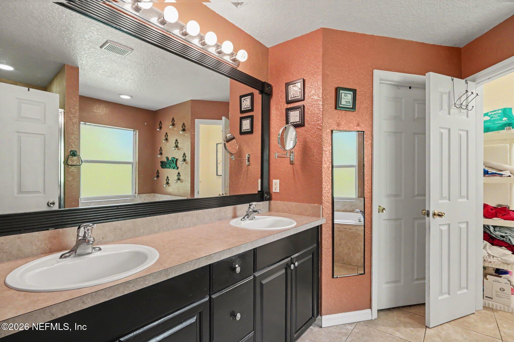 35 Plantation Road DeBary, FL 32713 - Photo 19 of 31 018_file_9682