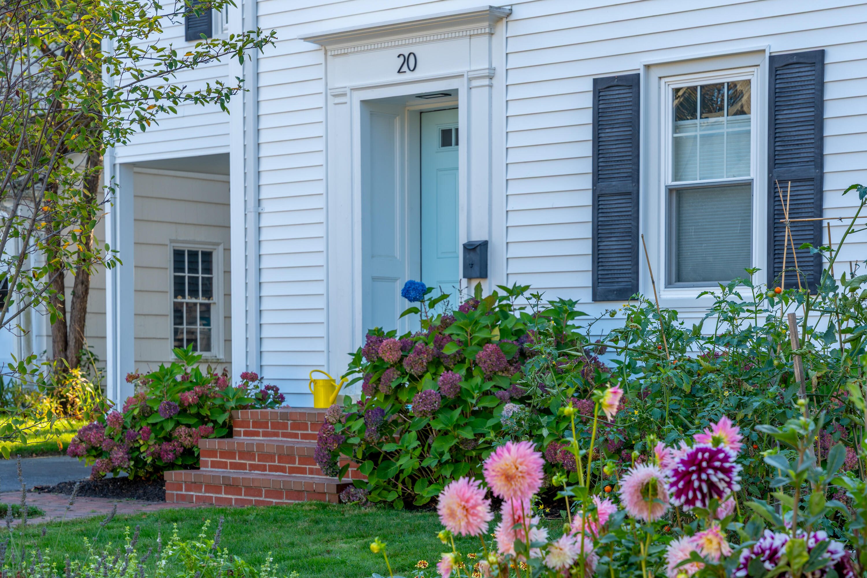20 Cottage Farms Road Cape Elizabeth, ME 04107 - Photo 4 of 13 4_20 Cottage Farms Rd_Morneau_Studios_Pr