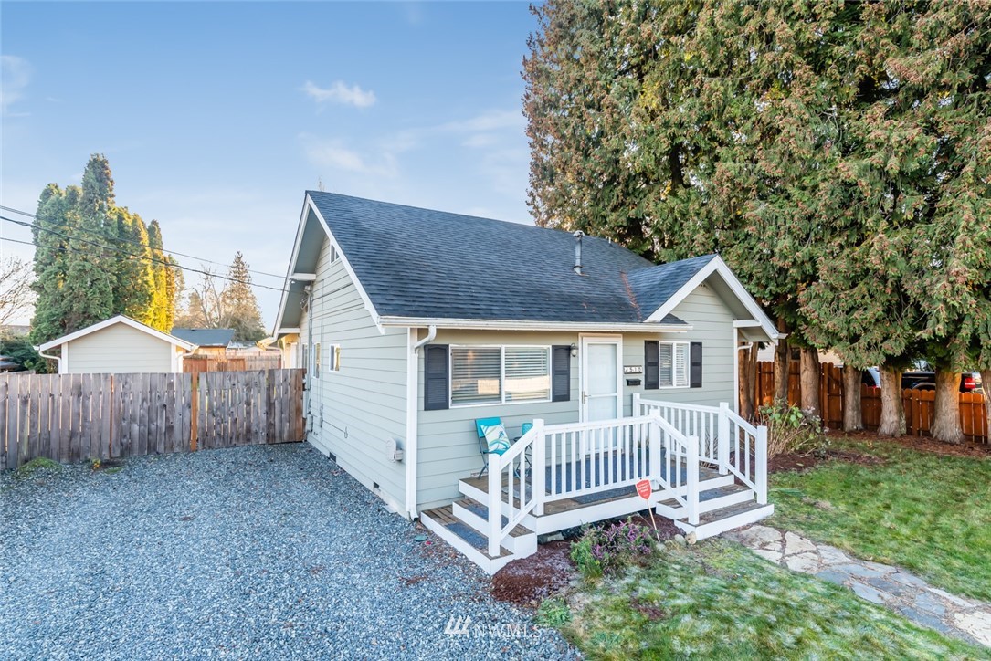 1510 16th Street Sumner, WA 98390 - Photo 1 of 14 Gallery Image 1