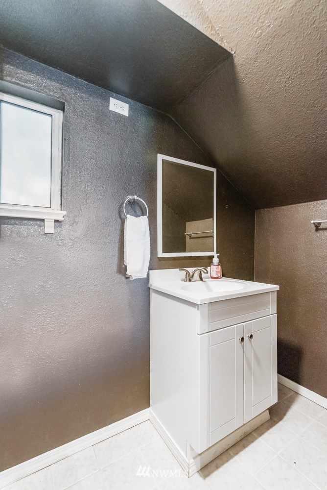 1510 16th Street Sumner, WA 98390 - Photo 11 of 14 Gallery Image 11