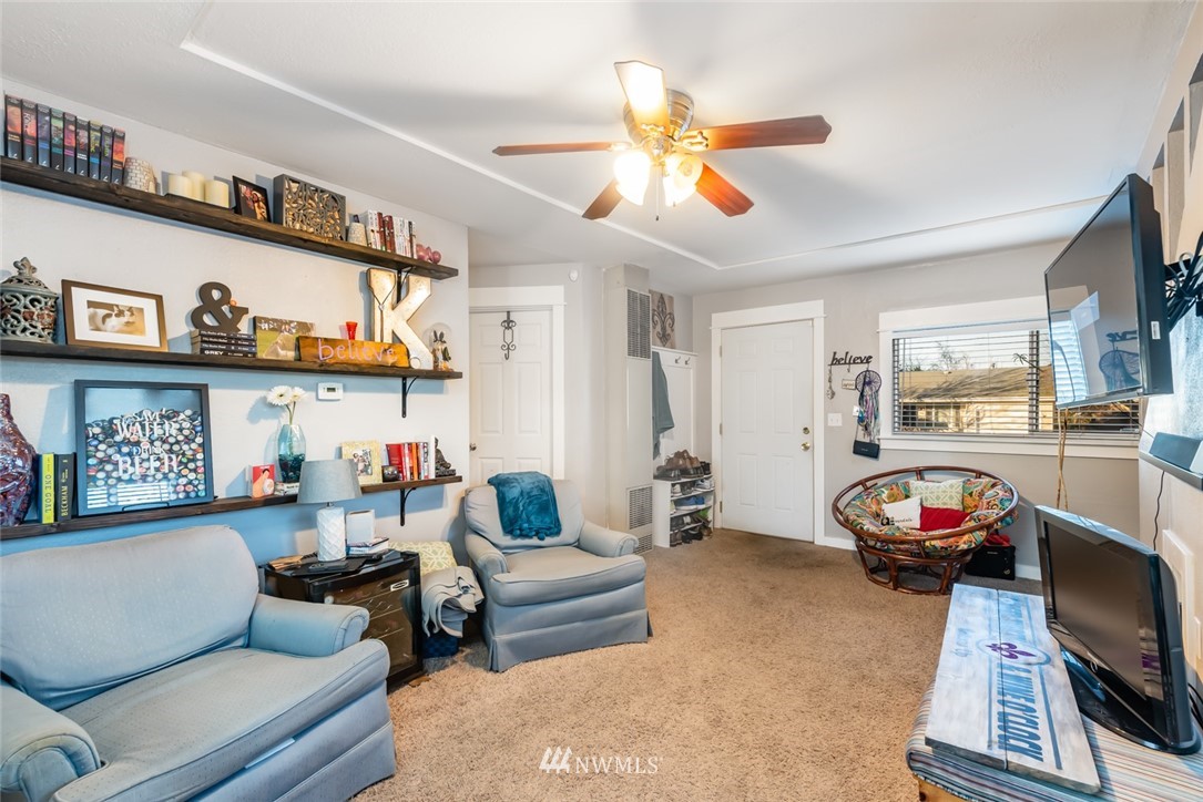 1510 16th Street Sumner, WA 98390 - Photo 3 of 14 Gallery Image 3