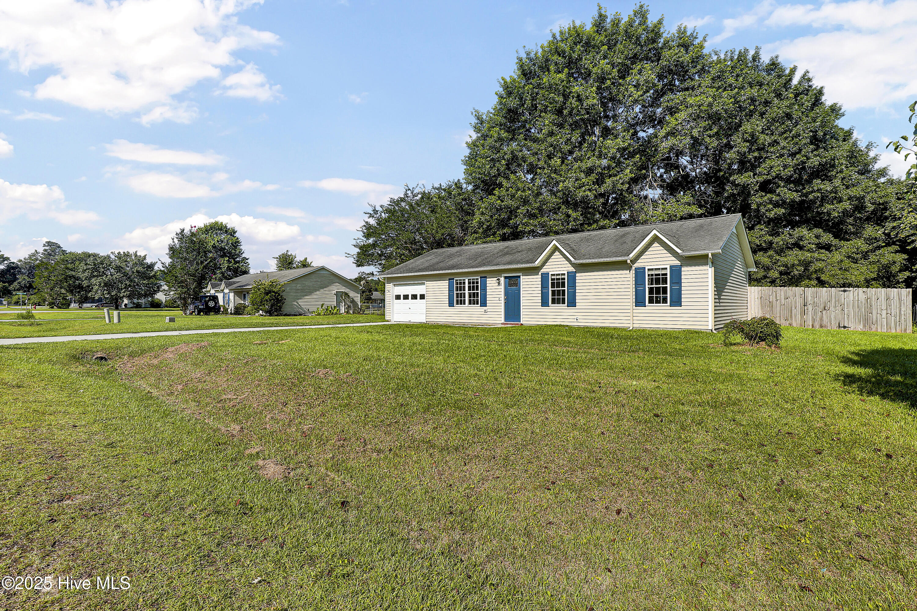 308 Steller Road Jacksonville, NC 28540 - Photo 9 of 25 6G8A7998