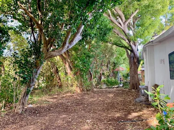 a view of a house with a outdoor space