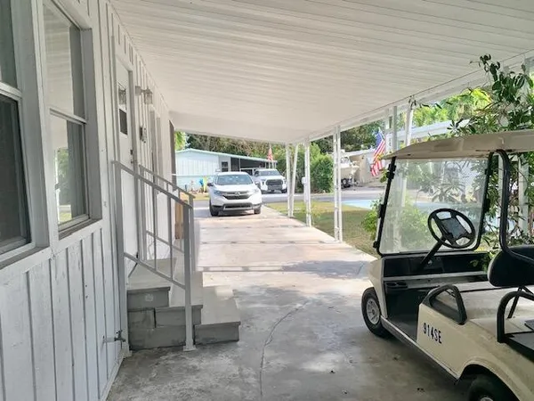 a car parked in front of a building