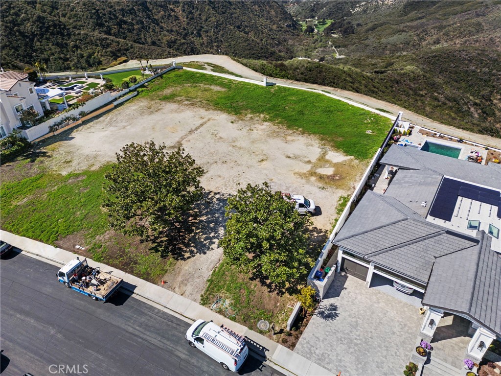 35 Coronado Pointe Laguna Niguel, CA 92677 - Photo 3 of 4 an aerial view of a house with a yard