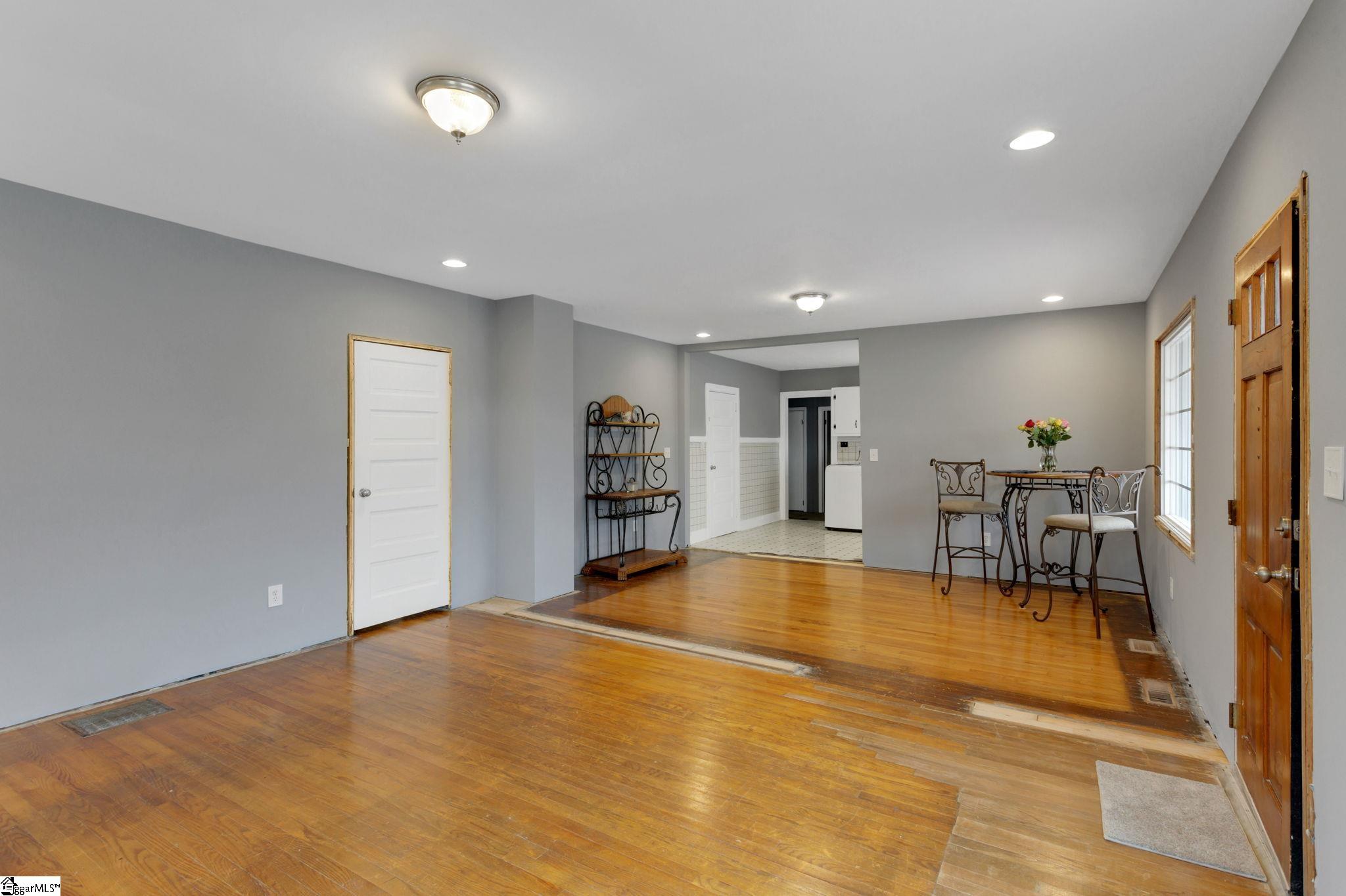 2409 Andrews Road Spartanburg, SC 29302 - Photo 15 of 24 Gallery Image 15